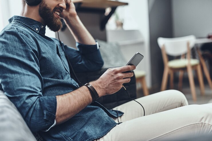 ZeroSpam - L'Application Anti-Spam #1 pour Bloquer les Appels et SMS Indésirables 🚫📵" Protégez votre téléphone des appels frauduleux, arnaques et spams SMS grâce à ZeroSpam, la solution anti-spam la plus efficace en France. ✔ Blocage automatique des numéros indésirables ✔ Filtrage intelligent des SMS frauduleux ✔ Protection en temps réel contre les arnaques téléphoniques ✔ Liste noire personnalisable pour bloquer qui vous voulez ✔ Mise à jour quotidienne pour une sécurité optimale 📲 Téléchargez ZeroSpam et dites adieu aux spams téléphoniques ! 🚀